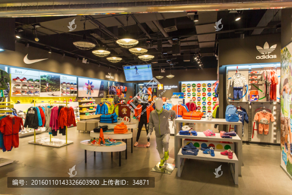 品牌童裝店