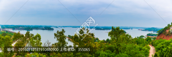 三岔湖