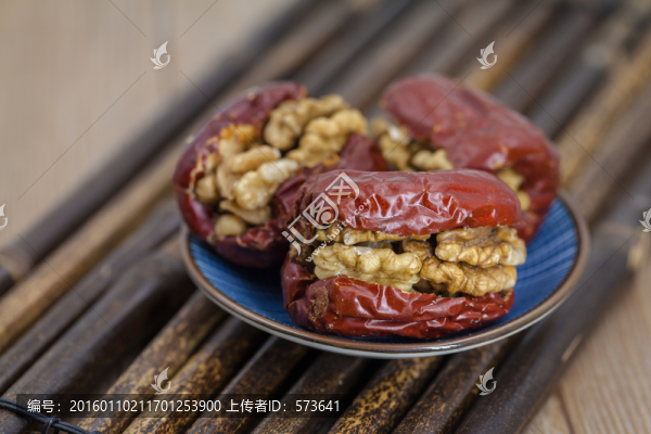 紅棗夾核桃