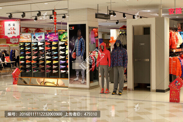 服裝賣場,賣場裝飾,新品上市