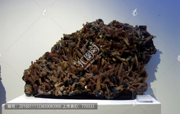 紅水晶鏡鐵礦石結(jié)晶體