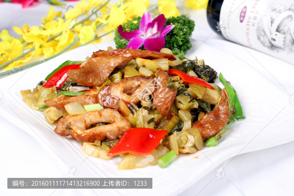 酸菜炒大腸
