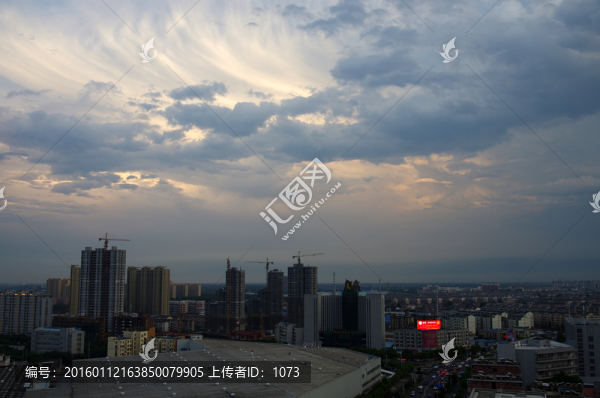 城市,云天