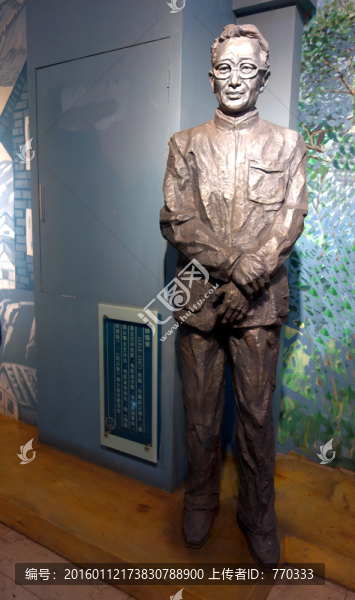 鐘惦斐,雕塑