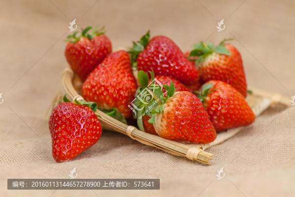 新鮮草莓