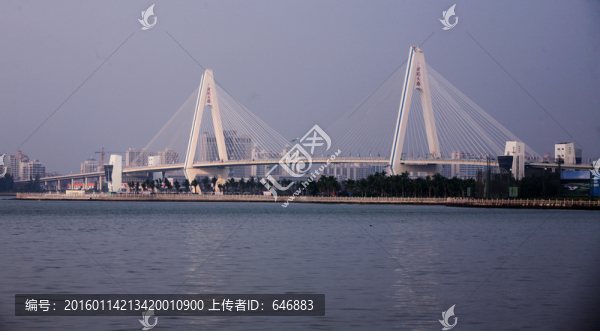 世紀(jì)大橋