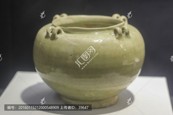 青釉灶