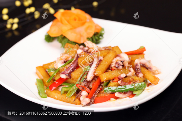 沙爹土豆煲魷魚絲