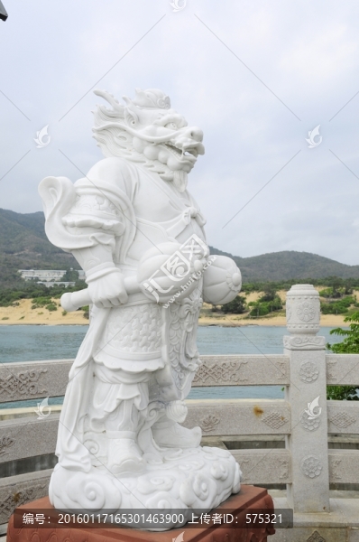 海龍王雕像