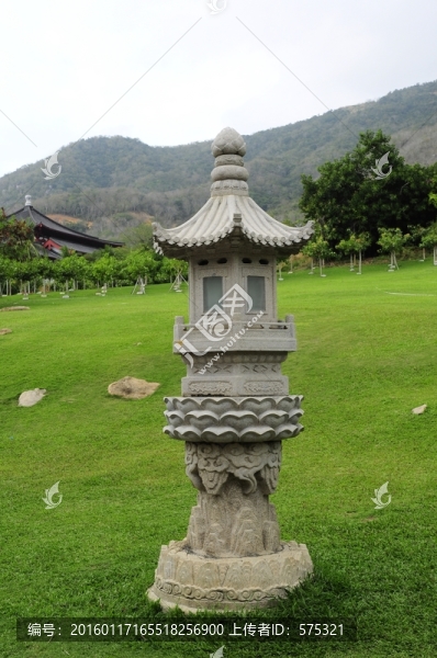 石雕燈柱