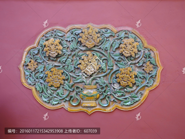 北京故宮內(nèi)廷院墻壁雕