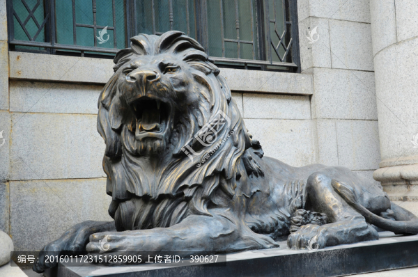 獅子雕像