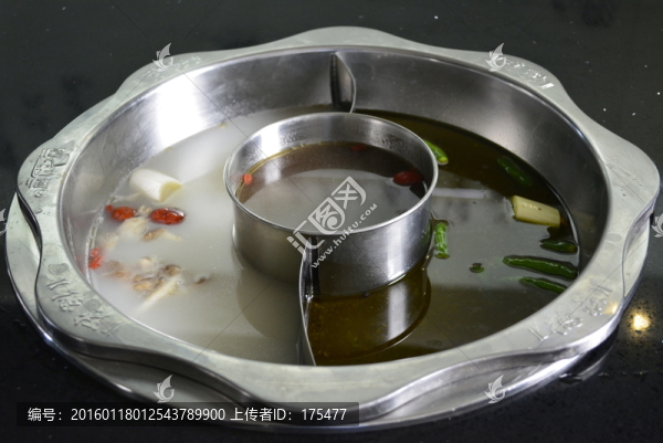 鴛鴦火鍋湯底