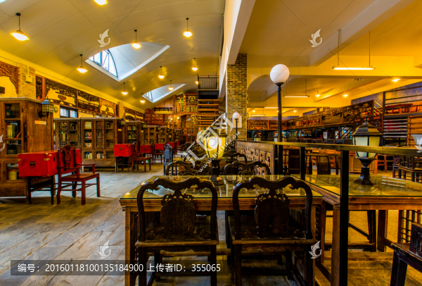 高等職業(yè)學(xué)院