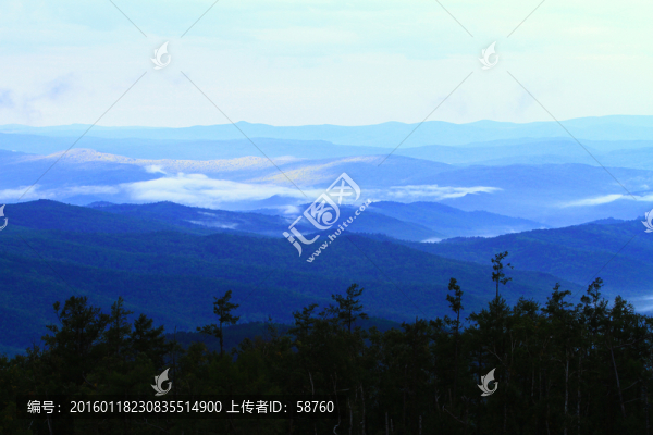 山林云霧