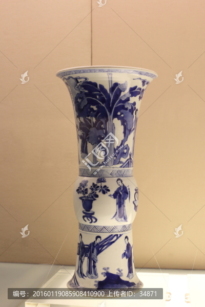 青花侍女紋觚