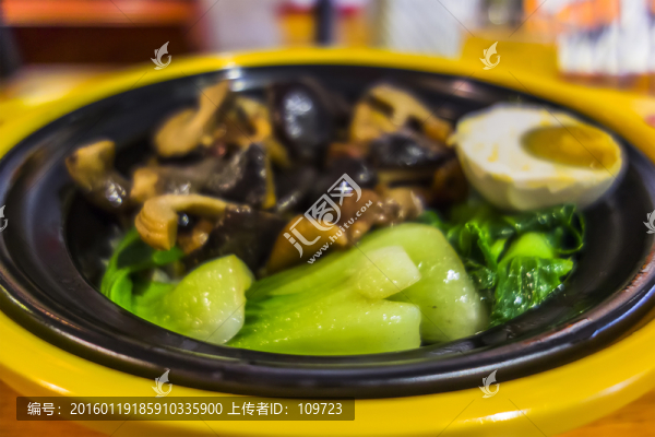 香菇炒雞