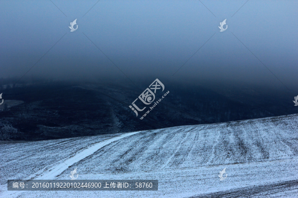田野雪景