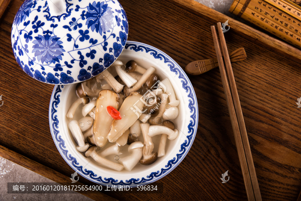 養(yǎng)生菌菇湯