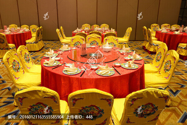 皇家餐桌,餐廳桌椅