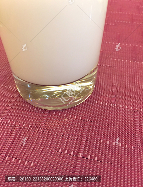 牛奶