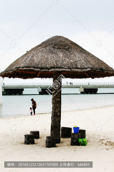 海邊涼亭