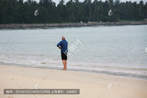 海邊漫步