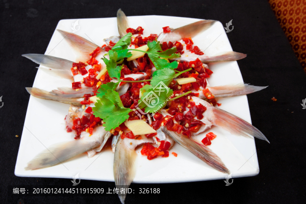 剁椒蒸魚翅