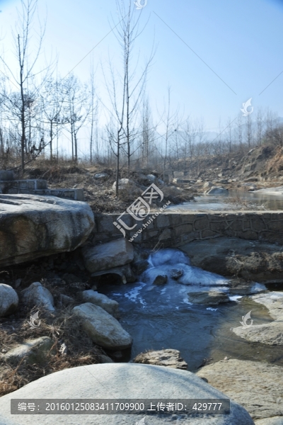 河水,溪水