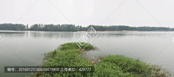 河岸風(fēng)光