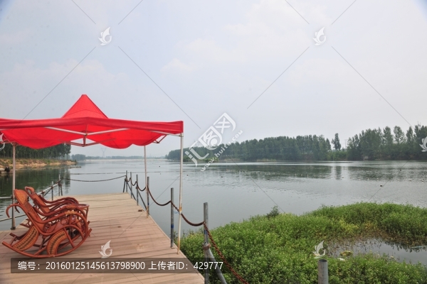 河岸風(fēng)景,休閑旅游