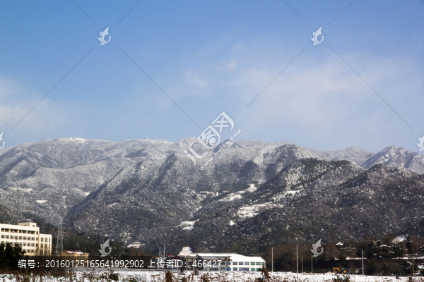 下雪天農(nóng)田雪地積雪