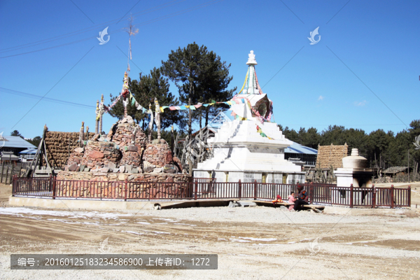 藏族白塔
