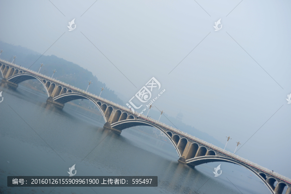 宜昌過江橋