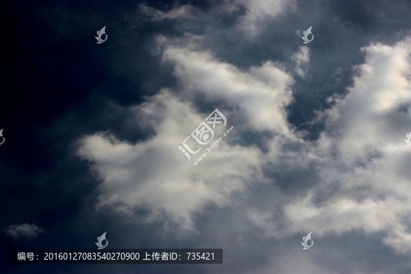 藍(lán)天白云