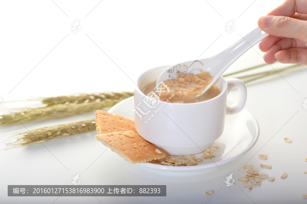 一勺牛奶麥片