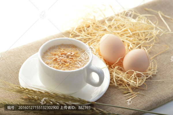 牛奶麥片唯美圖片