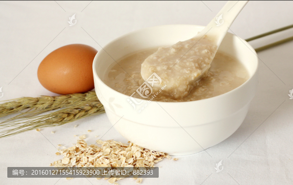 一勺子燕麥麥片
