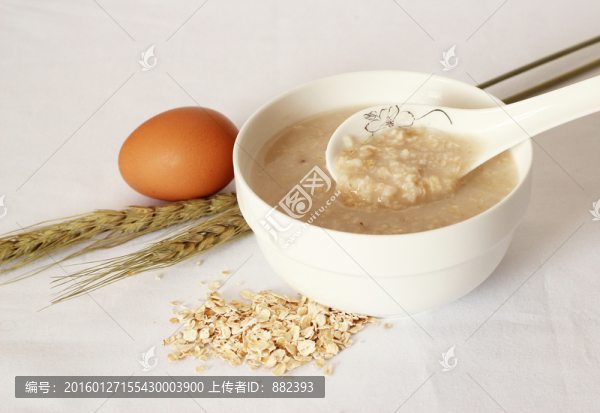 一碗美味燕麥麥片
