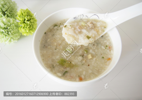 美味的青菜瘦肉粥
