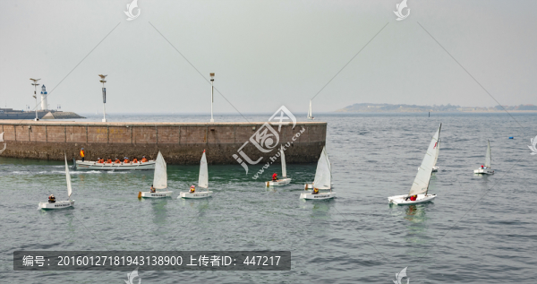 帆船