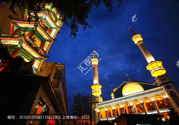 玉帶橋清真寺夜景