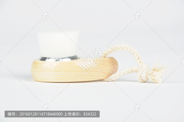 逗號刷潔面刷,木質(zhì)洗臉神器