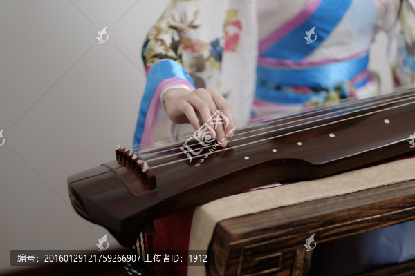 漢服