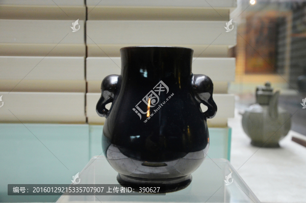 宋代烏金釉雙耳壺