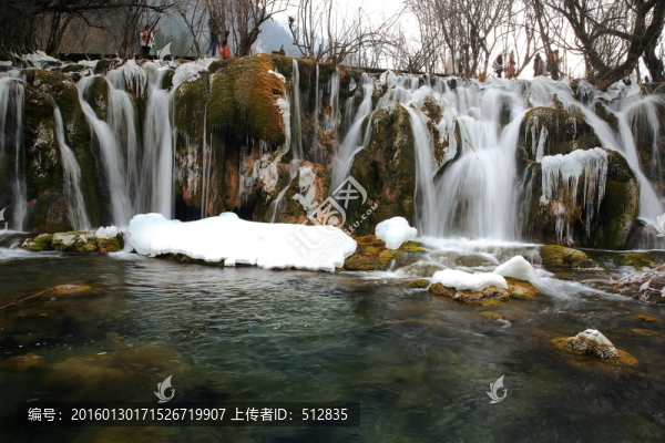 箭竹海瀑布