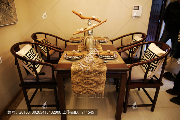 餐桌餐椅餐廳