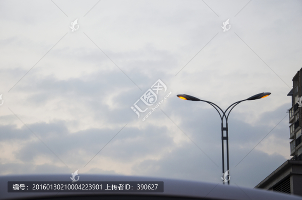 城市黃昏街景