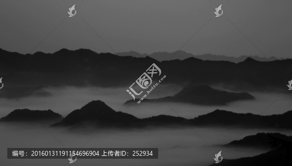 水墨云海