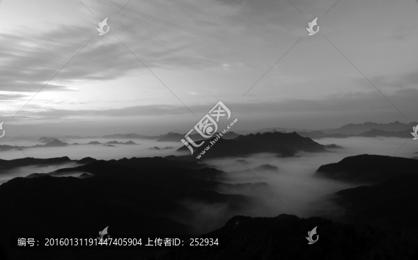 水墨云海